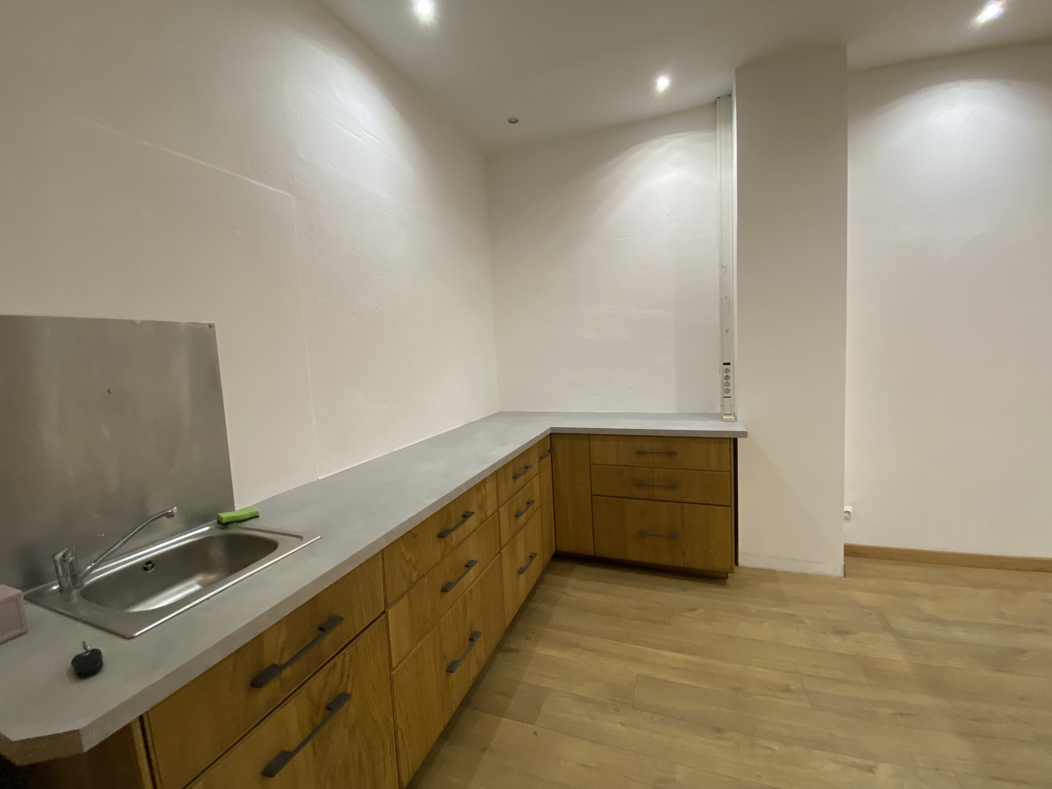 Local commercial à vendre à Grenoble, 46 m² – photo 3 sur 9